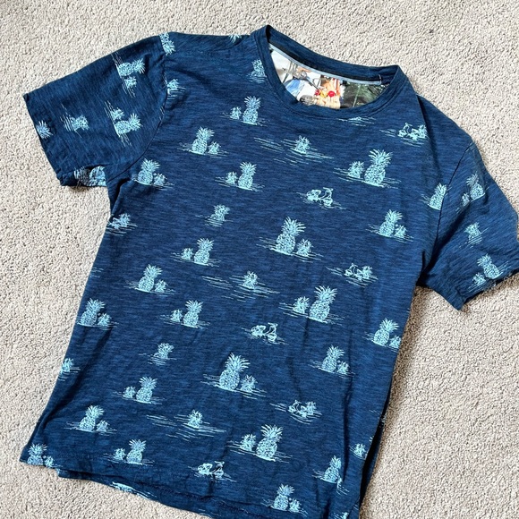 Point zero pineapple shirt - Picture 3 of 3